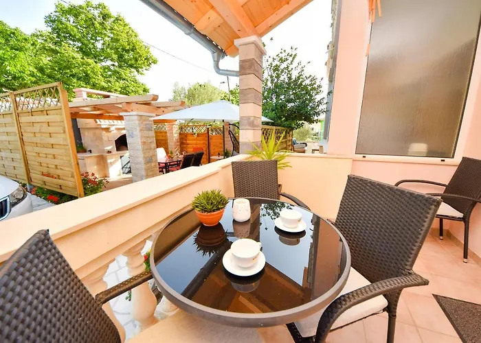 Katarina Apartment *